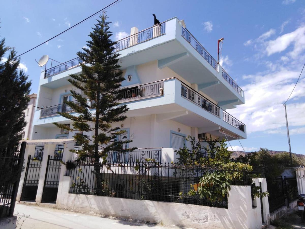 Apartmán Alexadra'S House Κάτω Αλμυρή Exteriér fotografie